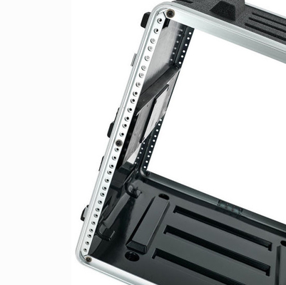4 Kunci Putar Black Rack Mount Case 17 &quot;Kedalaman ABS 10u Rolling Rack Case